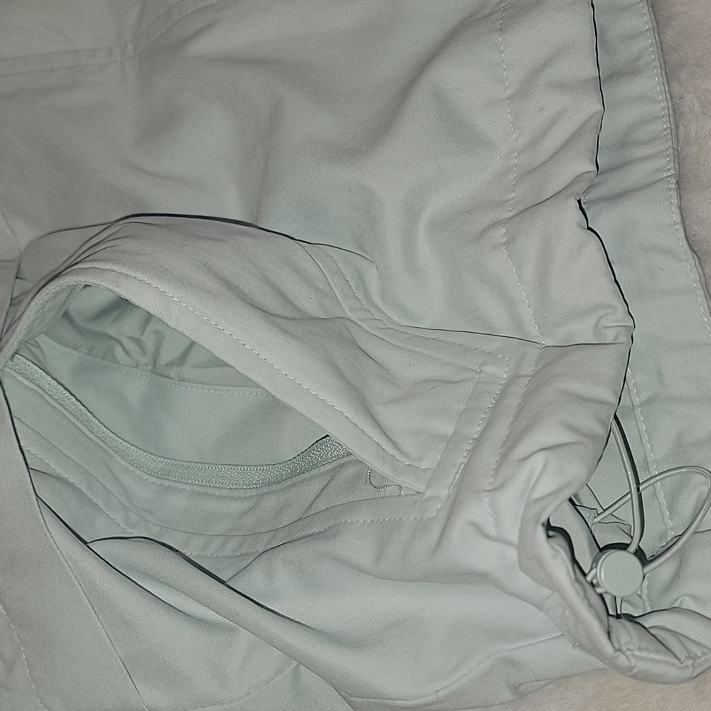 NWT Athleta Mint Green Everywhere Windbreaker Jacket w/ Hidden Hood. Small - Picture 4 of 12